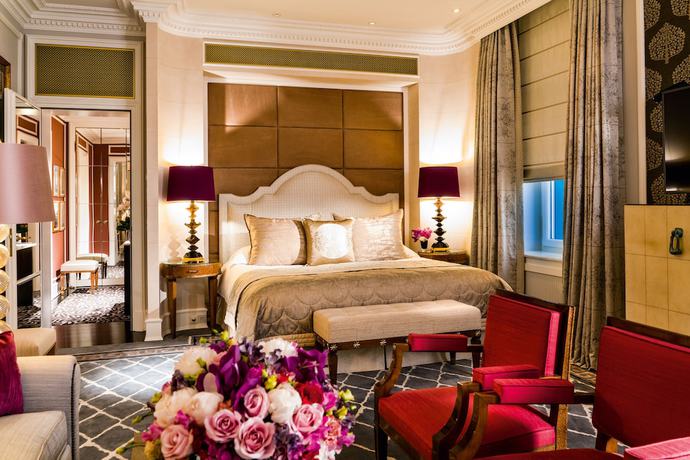 Imagen de la habitación del Hotel Baur Au Lac. Foto 17