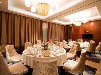 Imagen del bar/restaurante del Hotel Bavaria City Beihai. Foto 2