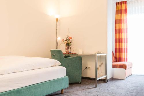 Imagen de la habitación del Hotel Bavaria, Ingolstadt. Foto 11