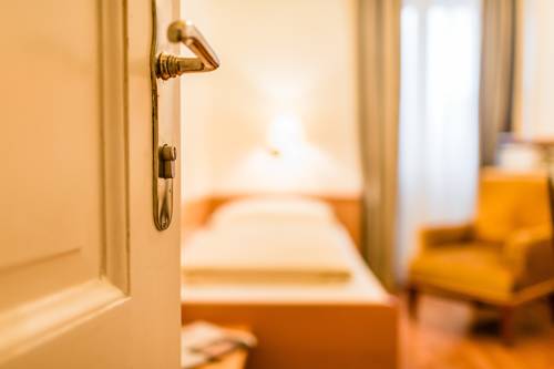 Imagen de la habitación del Hotel Bavaria, Merano. Foto 11