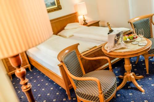 Imagen de la habitación del Hotel Bavaria, Merano. Foto 12