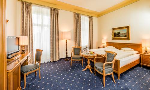 Imagen de la habitación del Hotel Bavaria, Merano. Foto 14