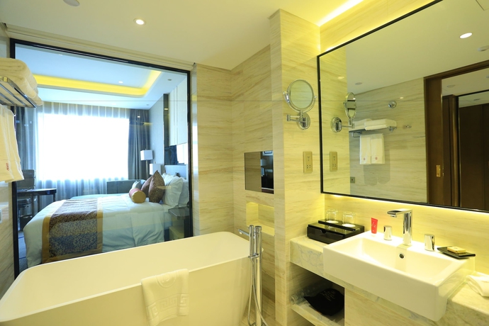 Imagen de la habitación del Hotel Bavaria Regent Hailar. Foto 13