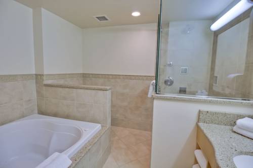 Imagen de la habitación del Hotel Bavarian Inn Lodge. Foto 11