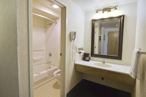 Imagen de la habitación del Hotel Bavarian Inn Lodge. Foto 13