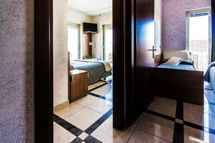 Imagen de la habitación del Hotel Baviera, Chioggia. Foto 8
