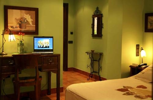 Imagen general del Hotel Baviera, Linares. Foto 3