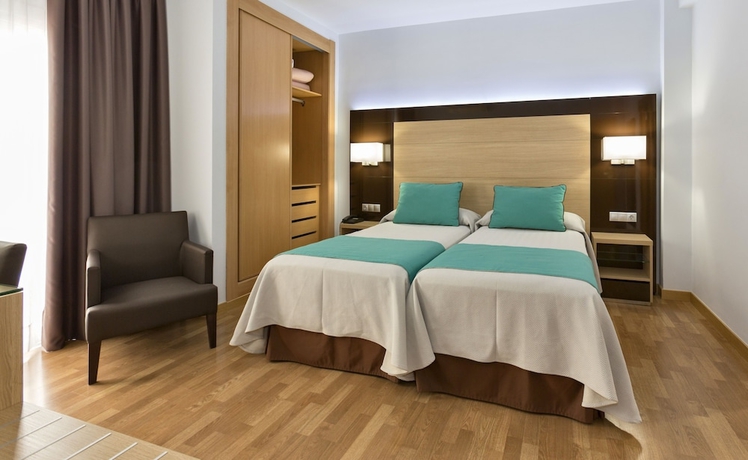 Imagen de la habitación del Hotel Baviera, Marbella. Foto 7