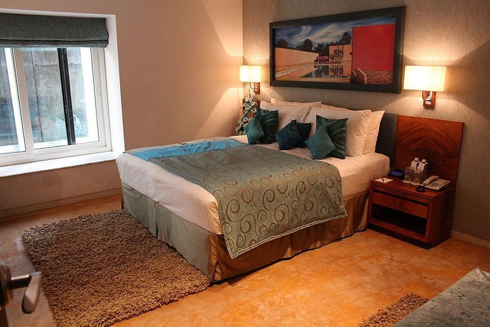 Imagen de la habitación del Hotel Bawa Continental. Foto 5