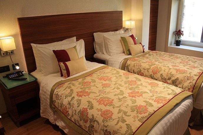 Imagen de la habitación del Hotel Bawa Continental. Foto 6