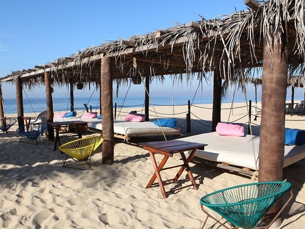 Imagen de los exteriores del Hotel Baxar. Foto 8