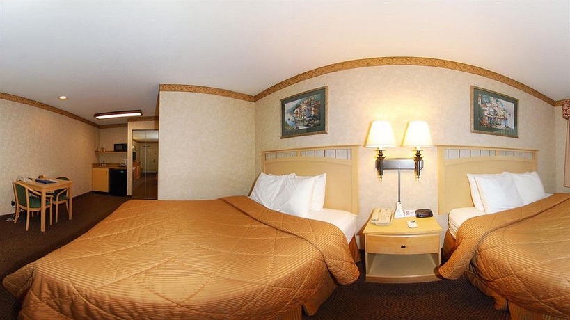 Imagen de la habitación del Hotel Bay Area Inn & Suites. Foto 10