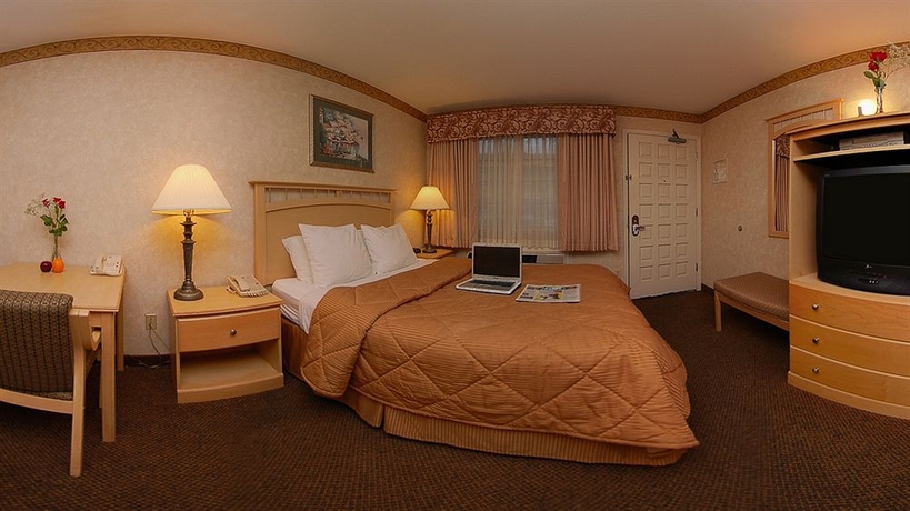 Imagen de la habitación del Hotel Bay Area Inn & Suites. Foto 11