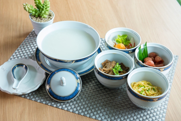 Imagen del bar/restaurante del Hotel Bay Beach Resort. Foto 5