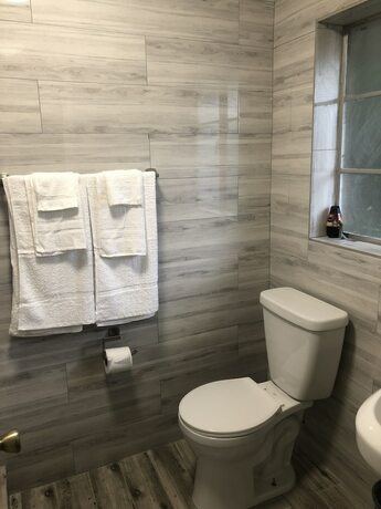 Imagen general del Hotel Bay Breeze Inn Bradenton Downtown. Foto 1