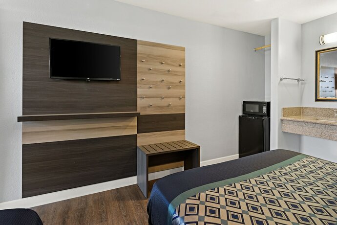 Imagen de la habitación del Hotel Bay Breeze Inn, Oakland. Foto 18