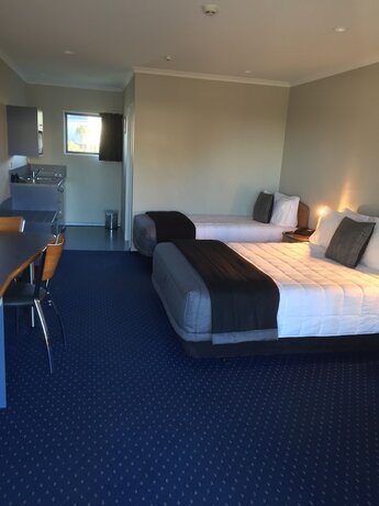 Imagen de la habitación del Hotel Bay City Motor Lodge. Foto 13