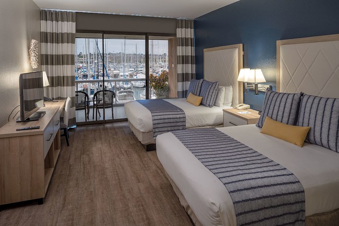 Imagen de la habitación del Hotel Bay Club and Marina. Foto 17