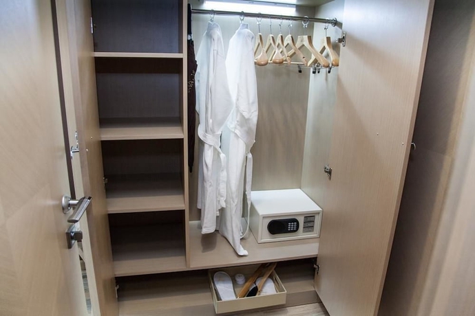 Imagen de la habitación del Hotel Bay Garden. Foto 10