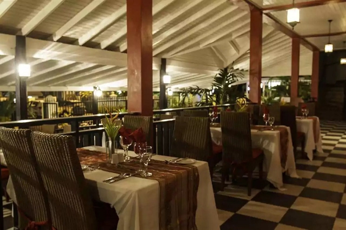 Imagen general del Hotel Bay Gardens Beach Resort. Foto 10