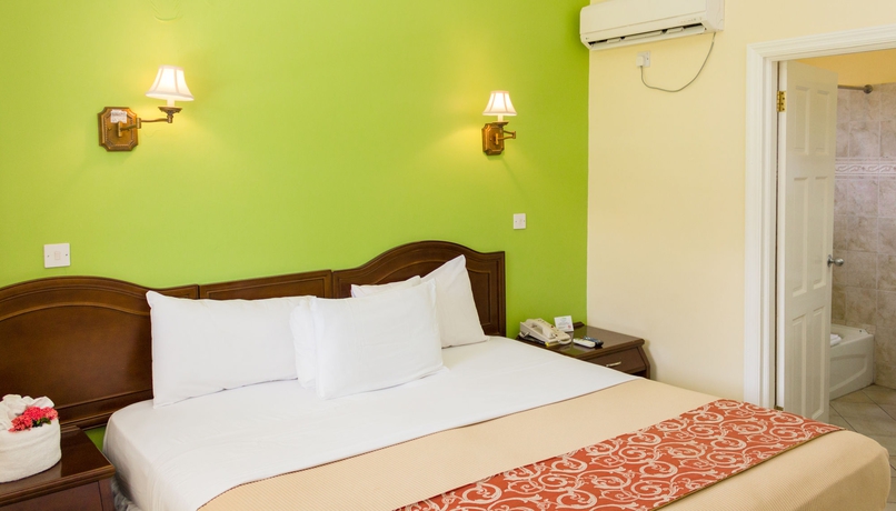 Imagen de la habitación del Hotel Bay Gardens. Foto 9