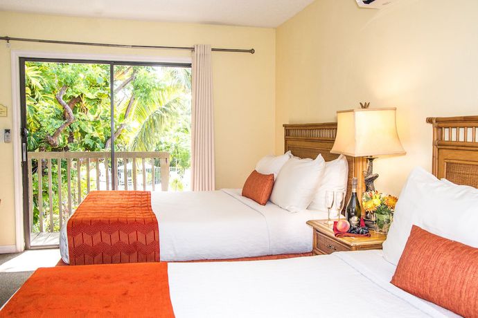 Imagen de la habitación del Hotel Bay Harbor Lodge. Foto 2