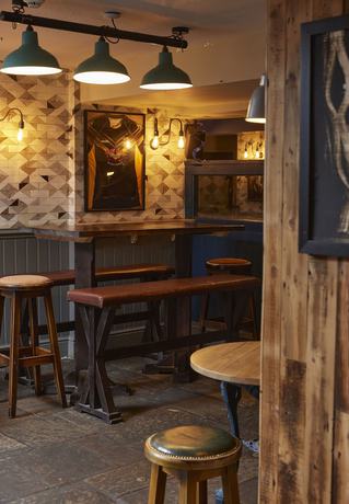 Imagen del bar/restaurante del Hotel Bay Horse by Greene King Inns. Foto 2