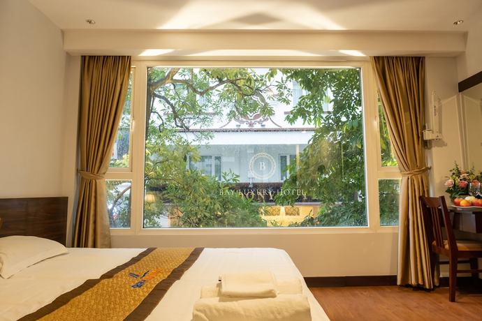 Imagen de la habitación del Hotel Bay Luxury. Foto 12
