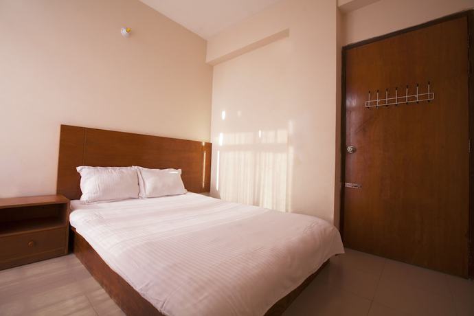 Imagen general del Hotel Bay Marina. Foto 1