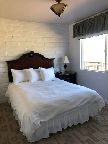 Imagen de la habitación del Hotel Bay Meadows Resort. Foto 16