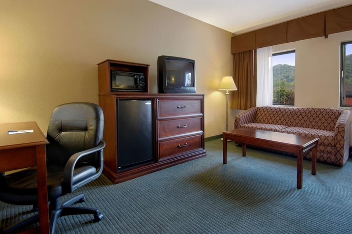 Imagen de la habitación del Hotel Bay Mountain Inn. Foto 5