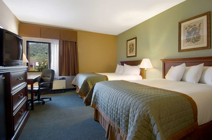 Imagen de la habitación del Hotel Bay Mountain Inn. Foto 9