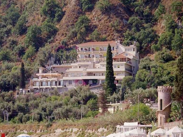 Imagen general del Hotel Bay Palace Mazzar&ograve;. Foto 2