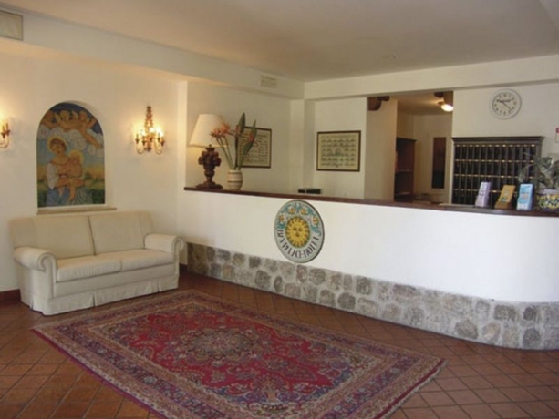 Imagen general del Hotel Bay Palace Mazzar&ograve;. Foto 3