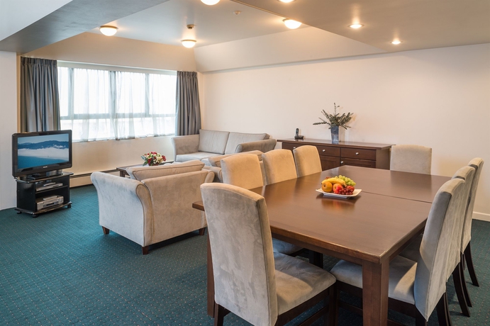 Imagen de la habitación del Hotel Bay Plaza. Foto 10