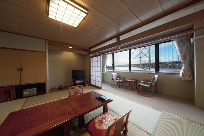 Imagen de la habitación del Hotel Bay Resort Naruto Kaigetsu. Foto 5