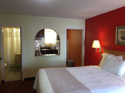 Imagen de la habitación del Hotel Bay Side Inn & Suites. Foto 2