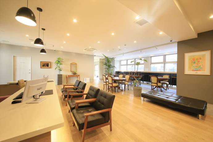 Imagen de los interiores del Hotel Bay Urayasu Station. Foto 17