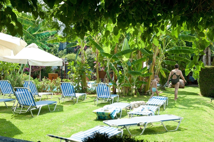 Imagen de la piscina del Hotel Bay View Apts.. Foto 10