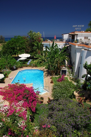 Imagen de la piscina del Hotel Bay View Apts.. Foto 11