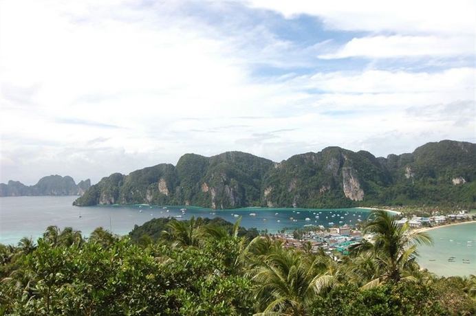 Imagen general del Hotel Bay View Resort - Phi Phi Island. Foto 1