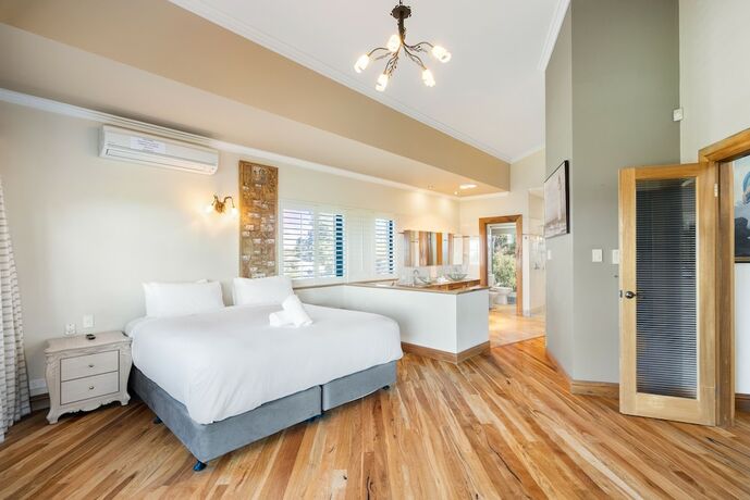 Imagen general del Hotel Bay Village Resort and Spa. Foto 2