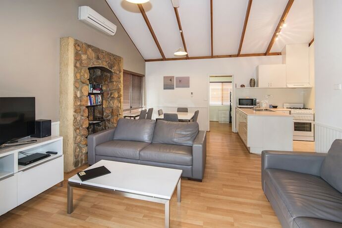 Imagen general del Hotel Bay Village Resort and Spa. Foto 4