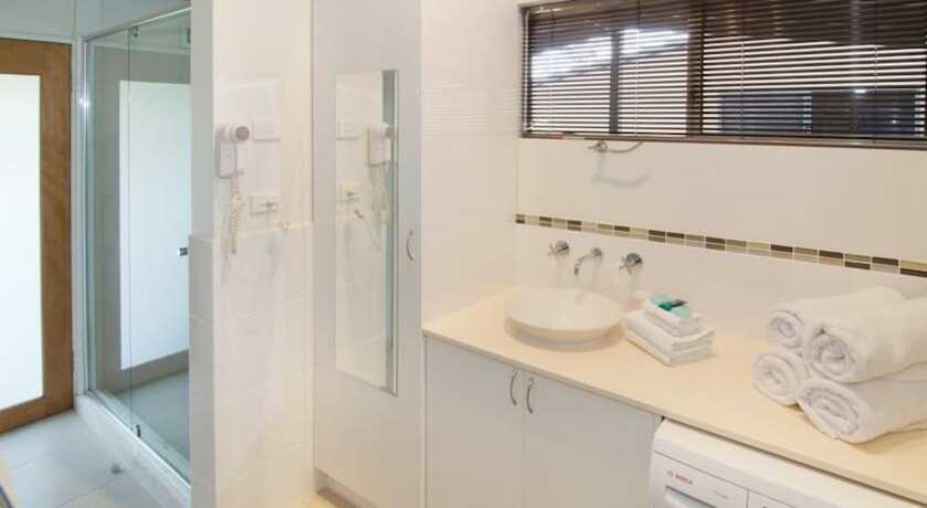 Imagen general del Hotel Bay Village Resort and Spa. Foto 5