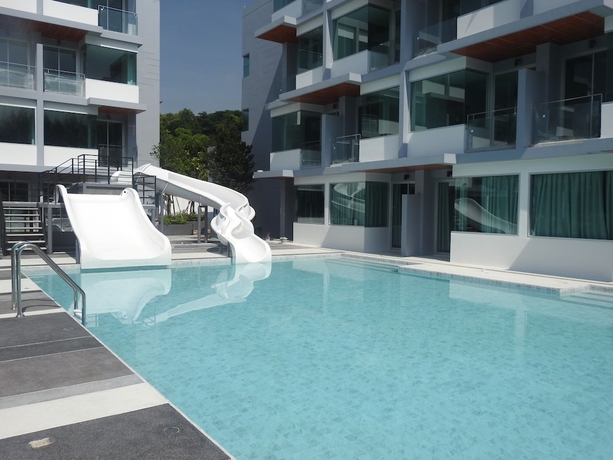 Imagen de la piscina del Hotel Bay Window @ Sea Hotel. Foto 18