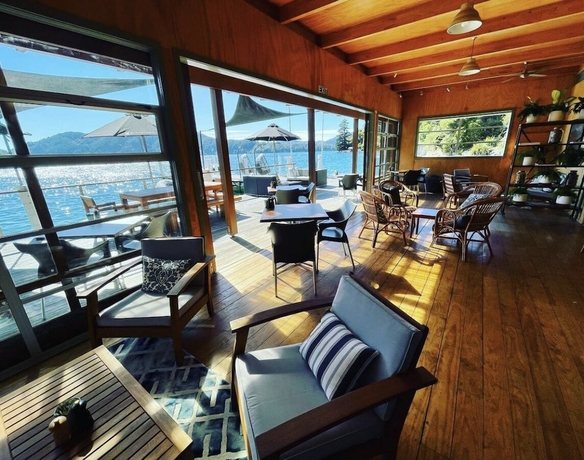 Imagen de la habitación del Hotel Bay of Many Coves Resort. Foto 12