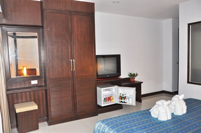 Imagen de la habitación del Hotel Baya Patong. Foto 9
