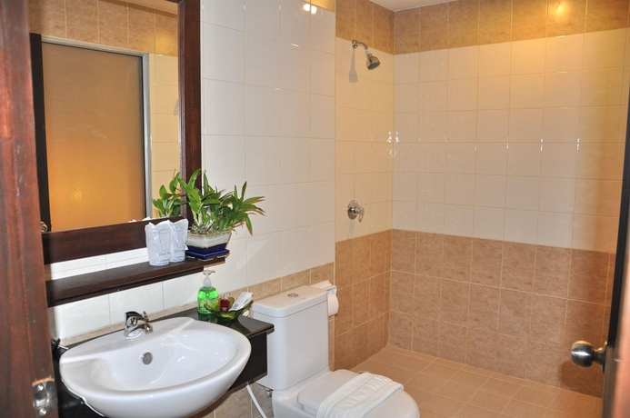Imagen de la habitación del Hotel Baya Patong. Foto 11