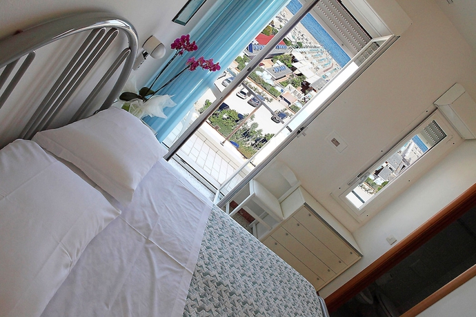 Imagen de la habitación del Hotel Baya Strand. Foto 6