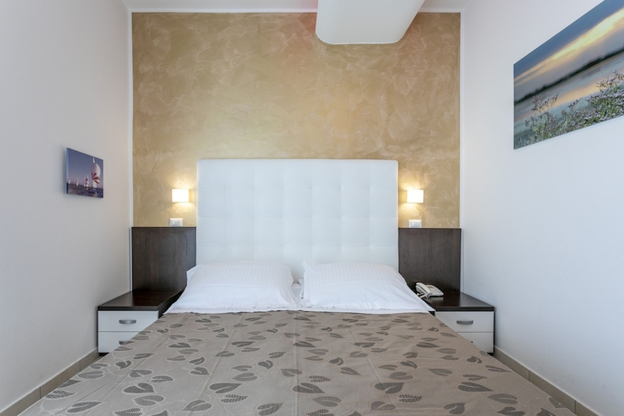 Imagen de la habitación del Hotel Baya Strand. Foto 9